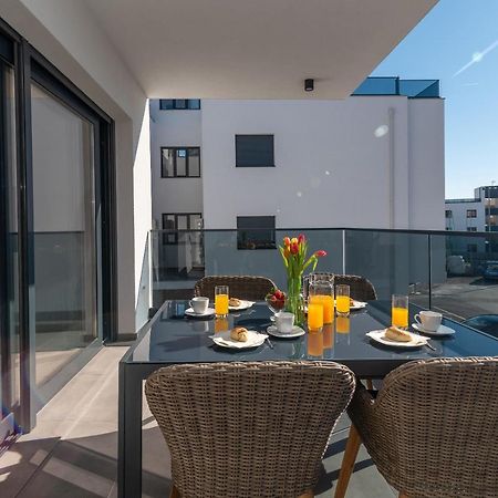 Poolside 2 Bedroom Ap. Mare Trogir Exterior photo
