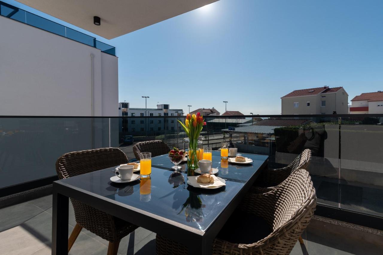 Poolside 2 Bedroom Ap. Mare Trogir Exterior photo